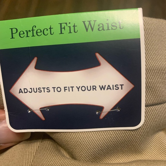 Wrangler Men's Khaki Chinos - Picture 3 of 5